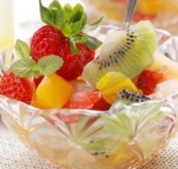 Low-Calorie Mixed Fruit Salad with Orange Juice Recipe